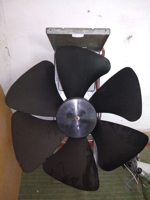 Продам вентилятор обдува от холодильной установки