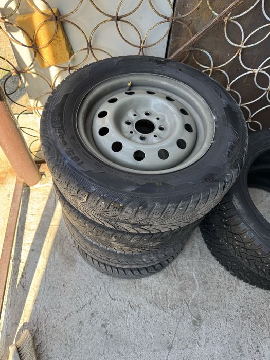 Шины зимние со штомпами r14