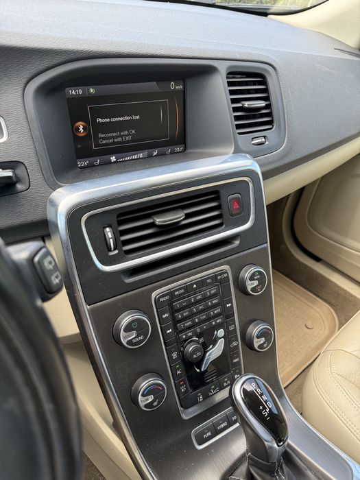 VOLVO V60 2013 — imagine 4