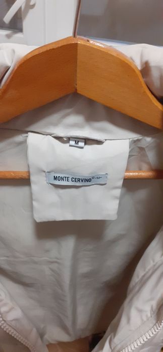 Бяло яке за зимата