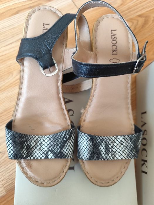 Дамски сандали Lasockl