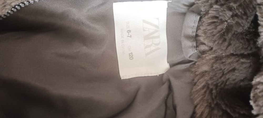 Детски елек на Zara за 6-7-8г