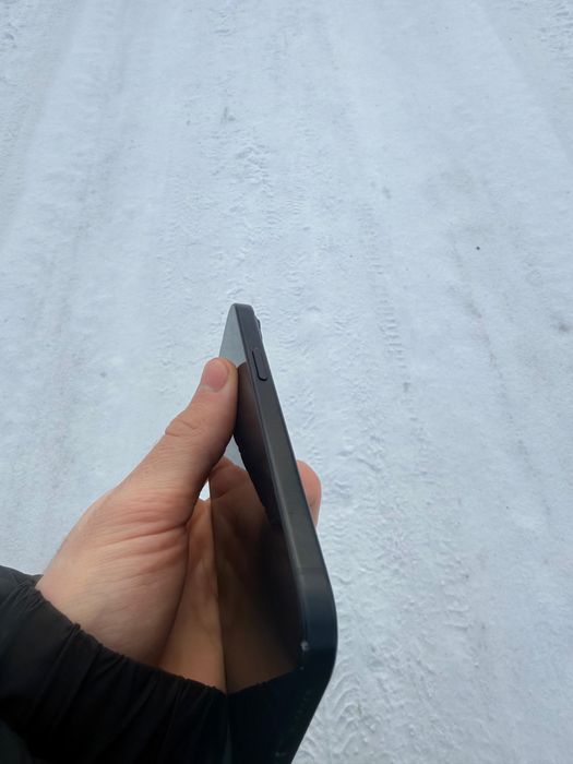 Продам айфон 15 на 128