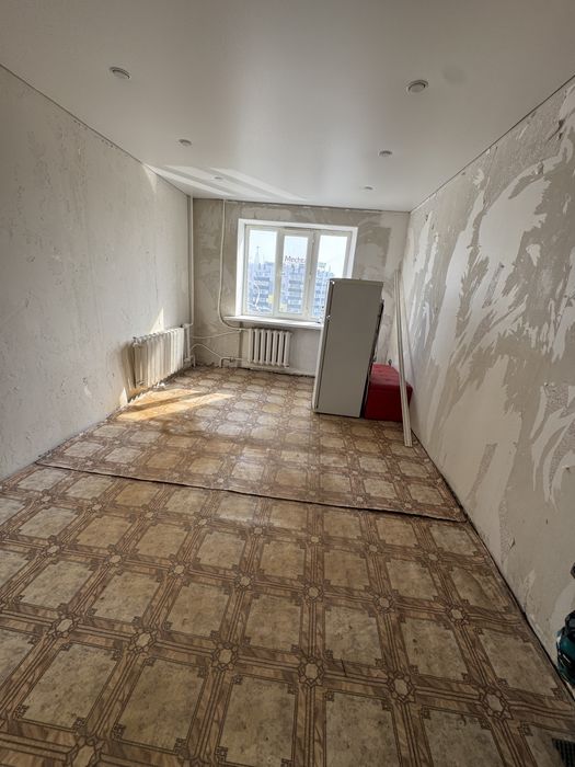 Продается 1 ком общежития в районе Уневермага Гаухар