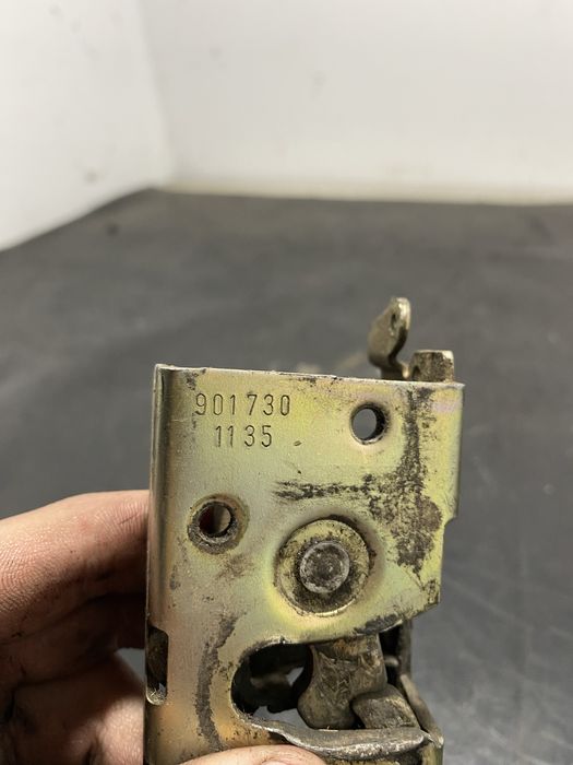 Broasca usa culisanta laterala Mercedes Sprinter Vw Lt 2.5 TDI