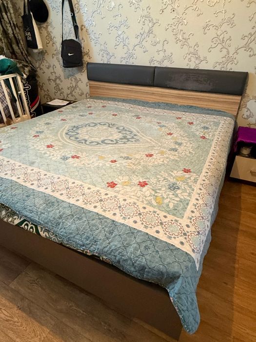 Спальний гарнитур