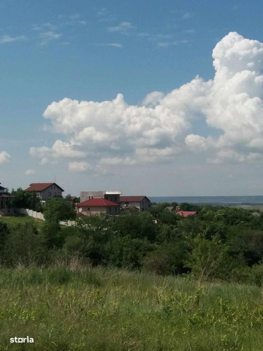 Teren intravilan carcea zona manastirii