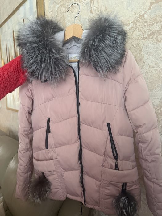 Geaca parka cu blană de vulpe și puf de gasca