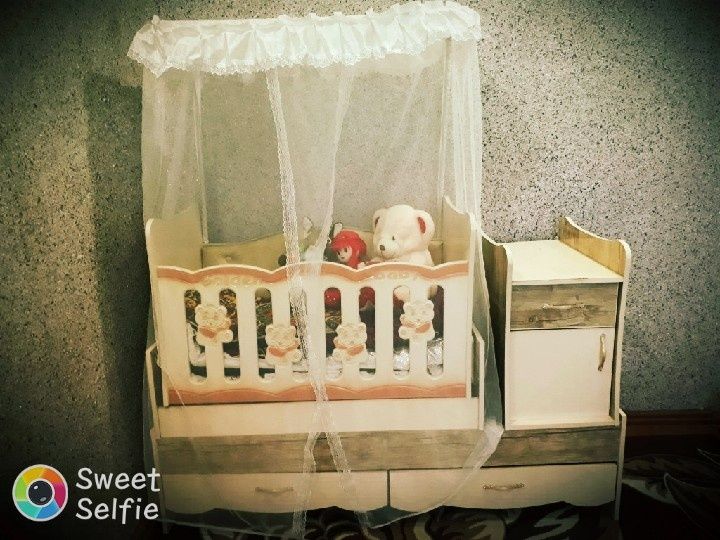 Детиски кароват сотилади