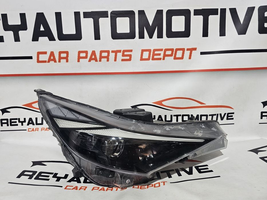 Far dreapta Hyundai Elantra dupa 2021 cod 92102-AA