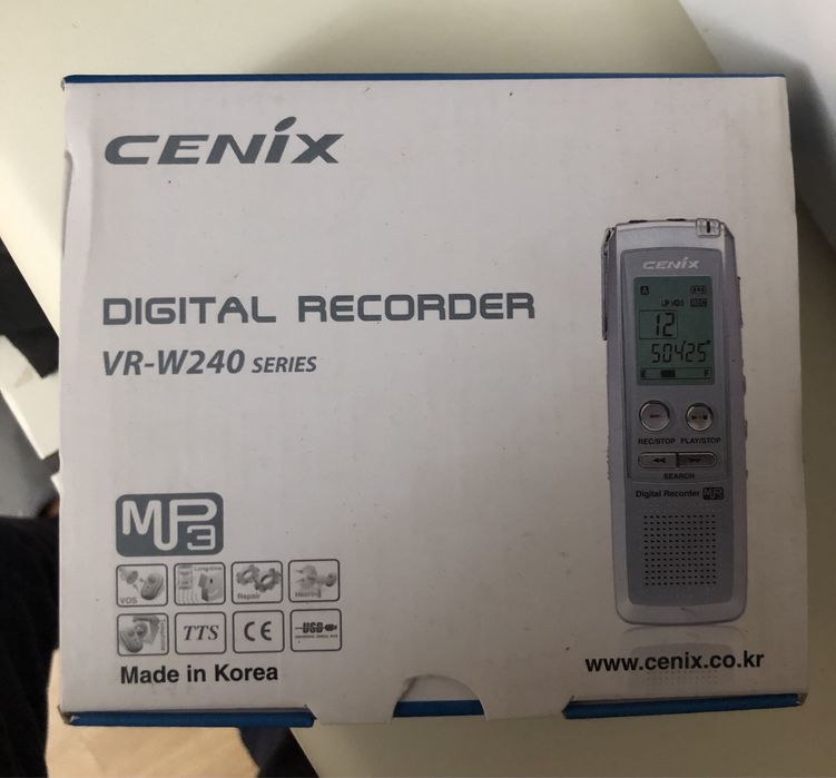 Диктофон новый.