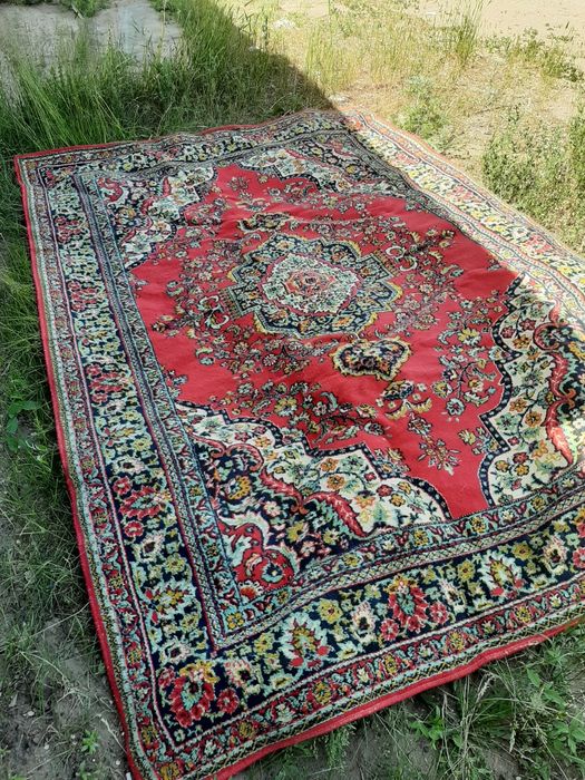 Продам ковры 2×3м