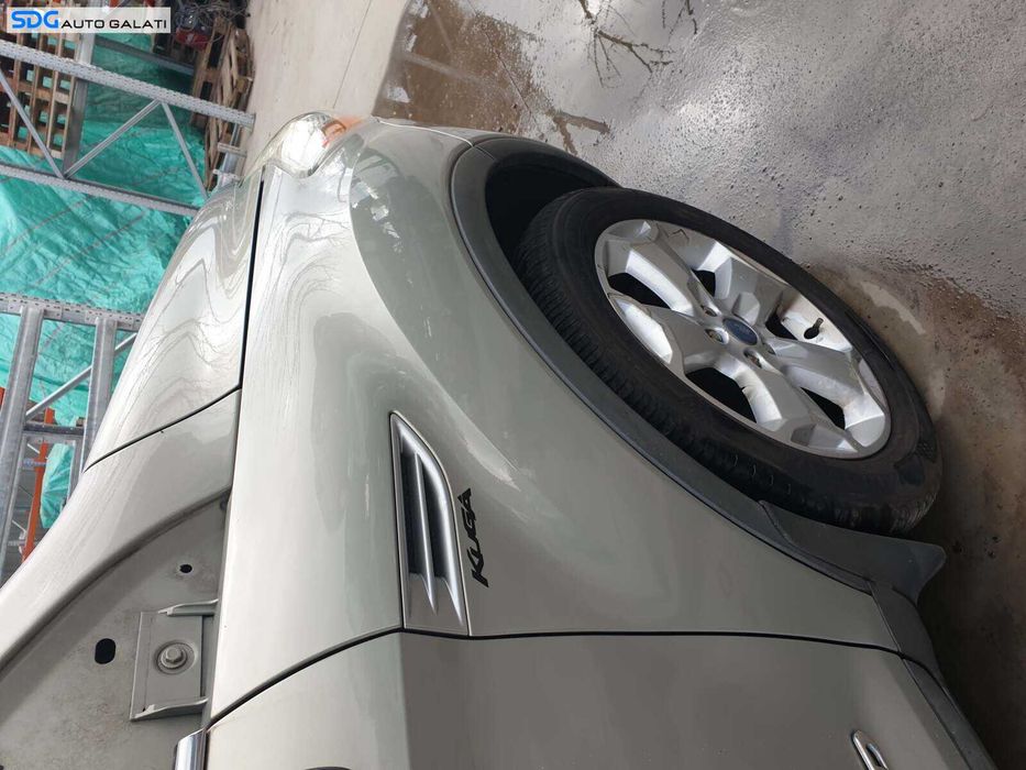 Aripa Dreapta Fata Ford Kuga 1 2008 - 2013 Culoare P8 [Q2172]