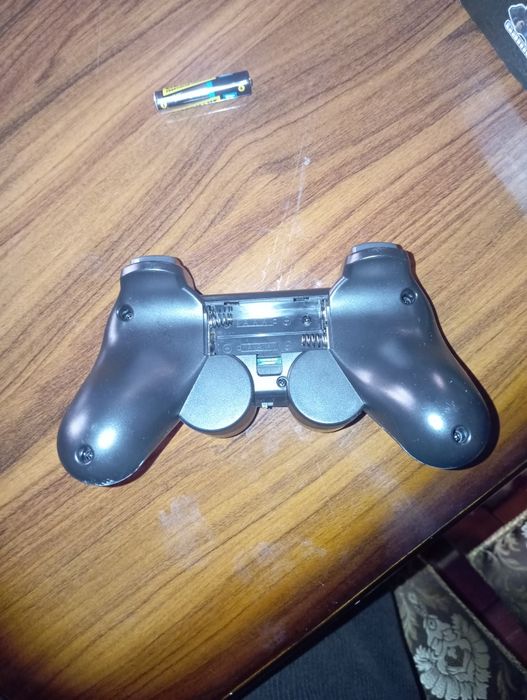 2.4 wireless приставка игра  телевизор учун