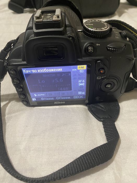 Nikon D3100 с обектив 18-105