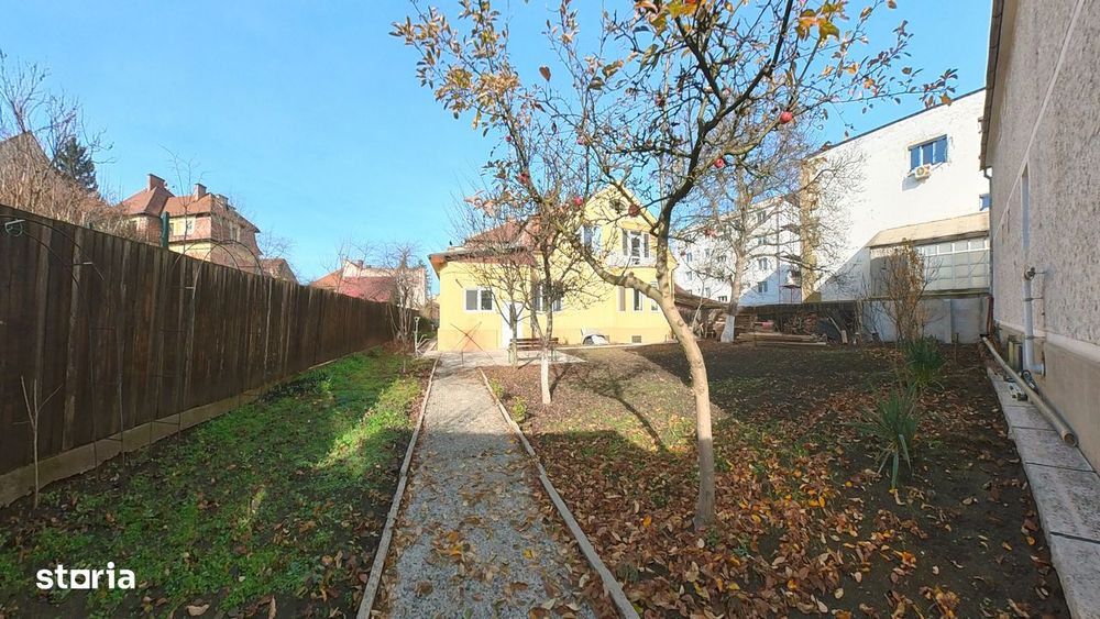Vila tip Duplex in centrul istoric Brasov, cu 70% din terenul de 900mp