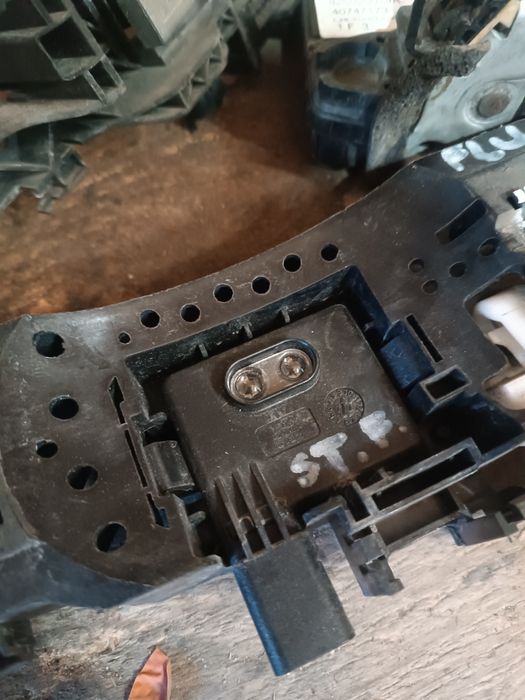 Mecanism ușa senzor optic Megane3 Fluence Koleos Megane2 Scenic2 broasca usa senzor keyless go entry usa Renault Koleos usa bandou haion punte spate