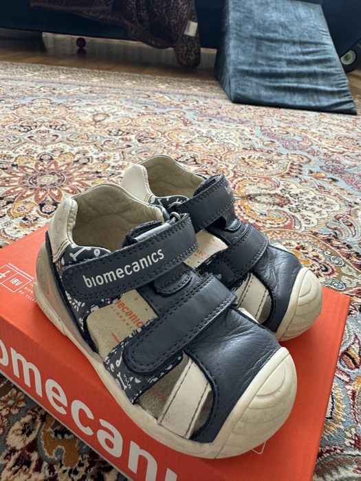 Biomecanics Sandale 22
