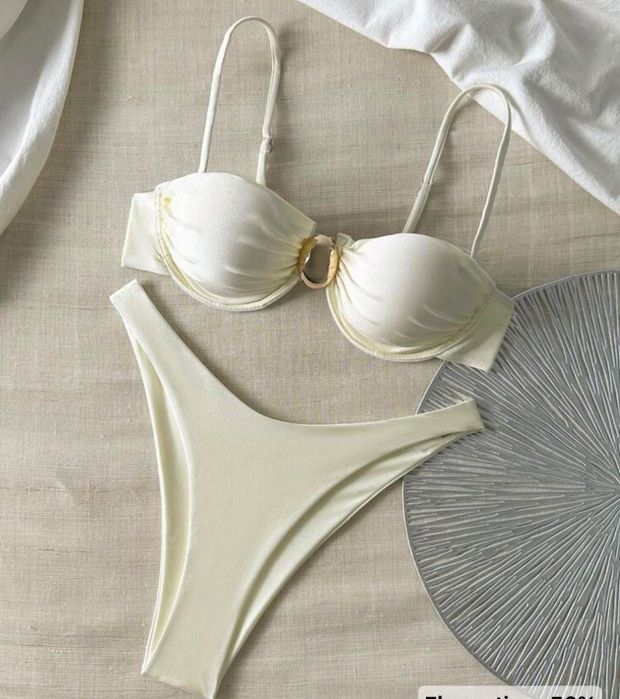 Бански от две части