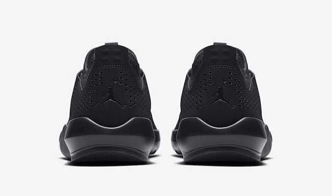 Adidasi Jordan Express marimea  44  -LICHIDARE STOC-