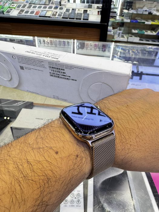 Apple iWatch 10 Millanese Gold