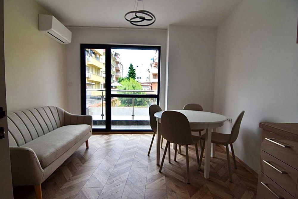 Продава се Тристаен апартамент в Пловдив, Кючук Париж - 74 кв.м за 1919 €/кв.м - Снимка #10