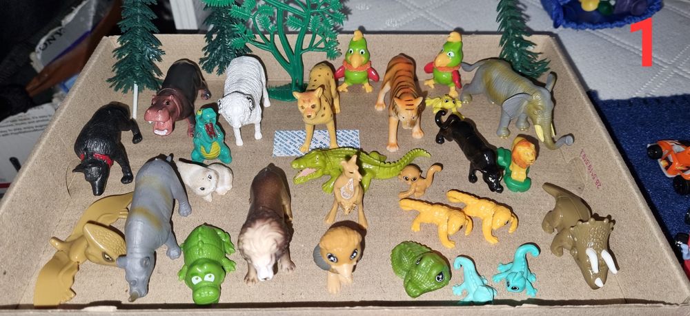 Фигурки различни размери от 5 лв