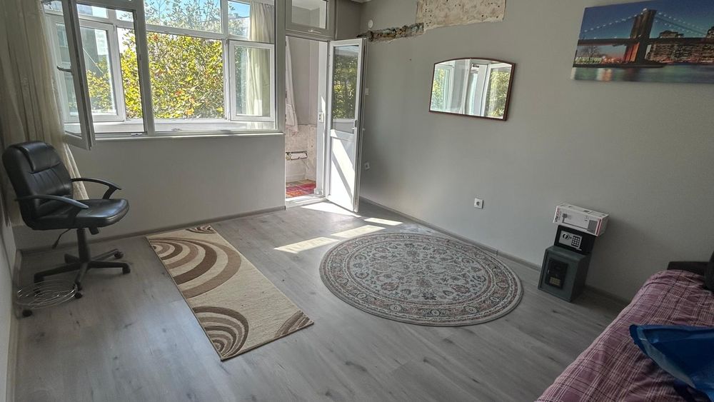 Продава се Едностаен апартамент в Търговище, Запад 1 - 47 кв.м за 1425 €/кв.м - Снимка #3