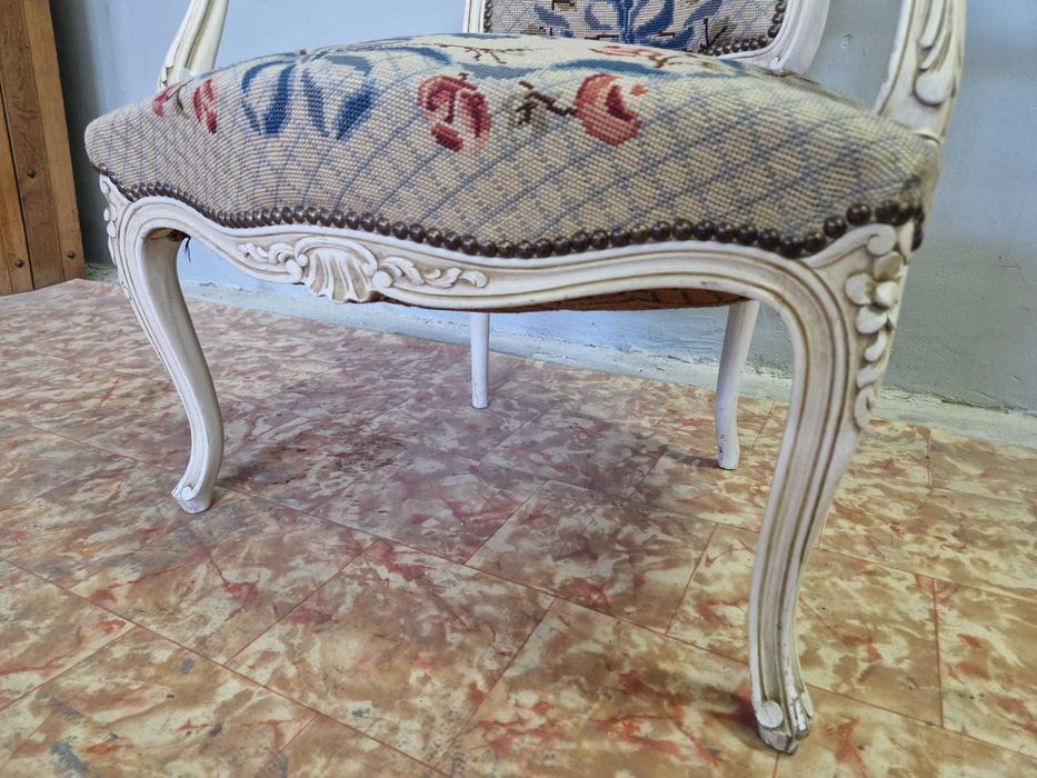 Гобленово винтидж кресло в стил "ЛУИ XV"