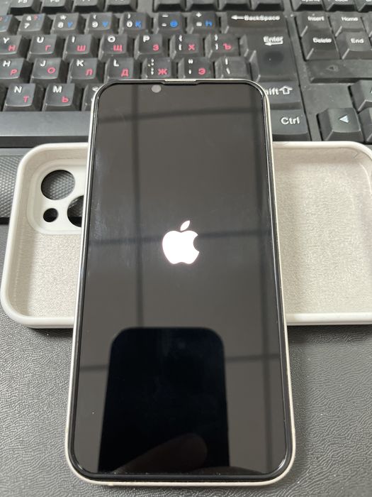 Айфон 14 в отличном состояние