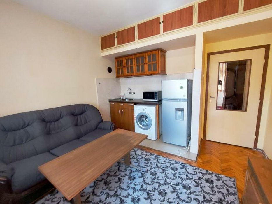 Дава се под наем Двустаен апартамент в Велико Търново, Център - 58 кв.м за 280.5 € - Снимка #5