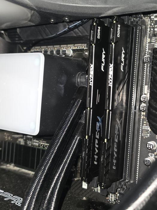 Продам ОЗУ DDR4 16X2