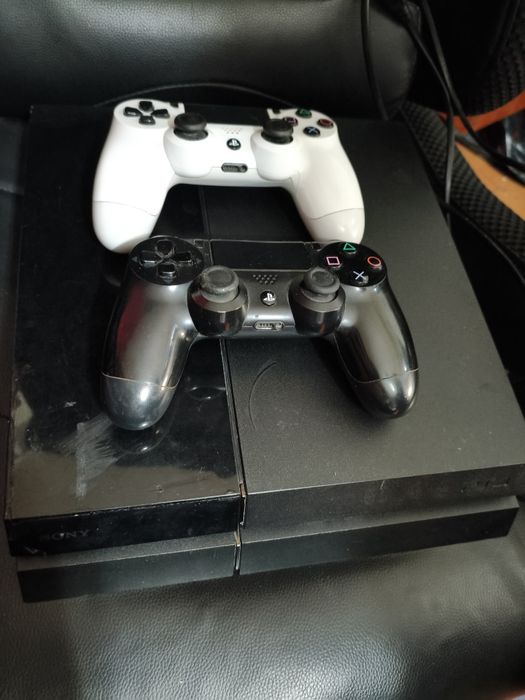 Продаю плейстейшин 4