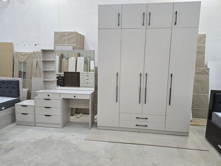 Шкаф каштан 1.8х2.5х50