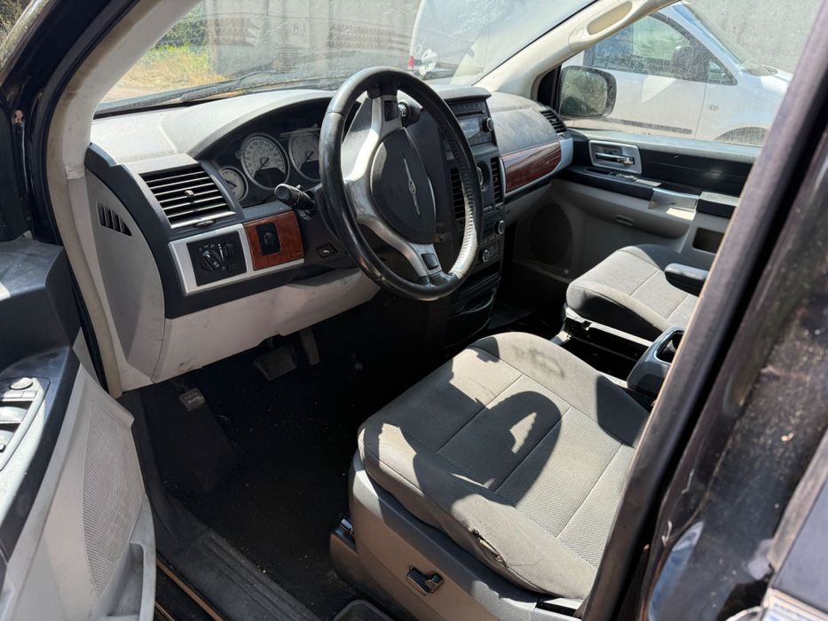 на части Chrysler Gr Voyager 2.8 crdi автоматик 2008 година