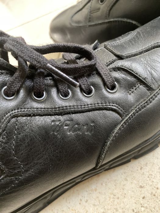 Продаю осенную обувь для мальчика