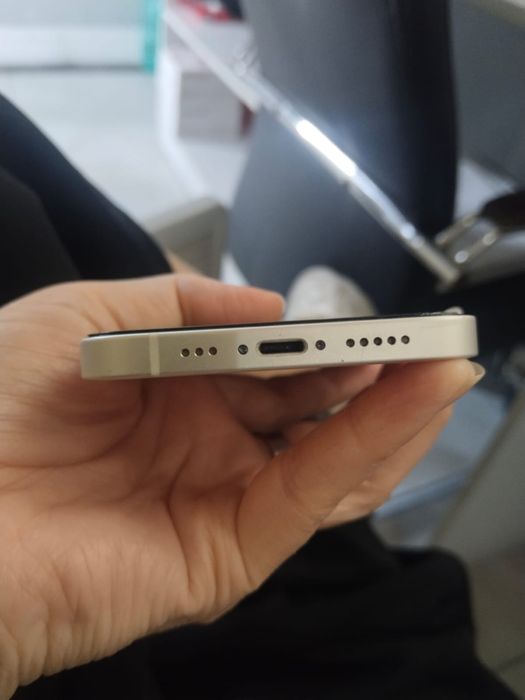 Продам iPhon 12 128 ГБ