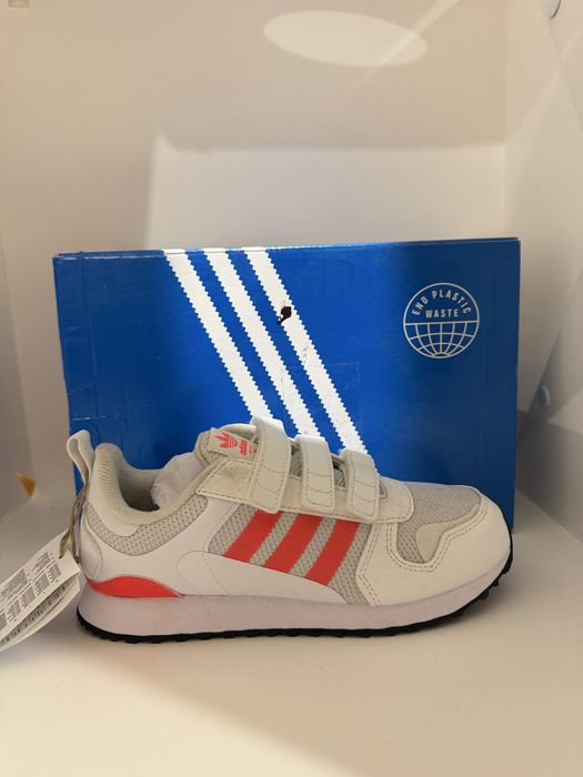 Маратонки Adidas