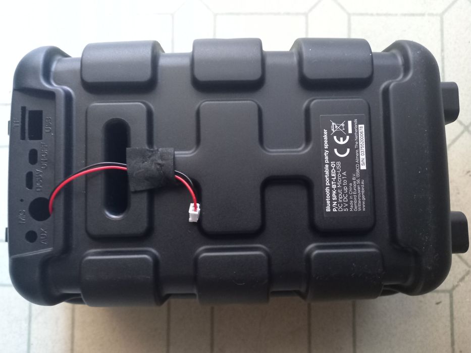 Музикална Колонка с говорител и пищялка