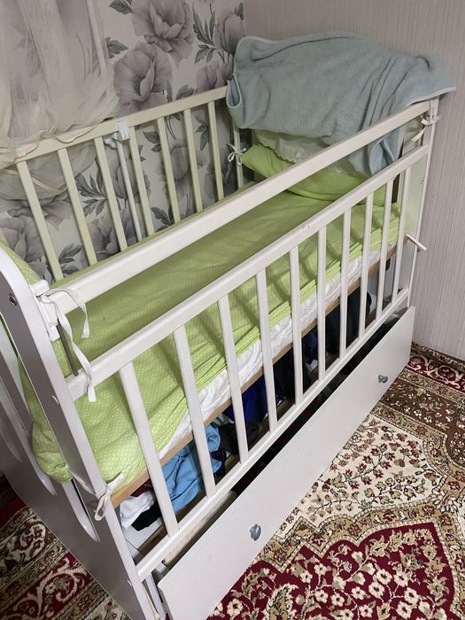 Продается Детская кровать б/у