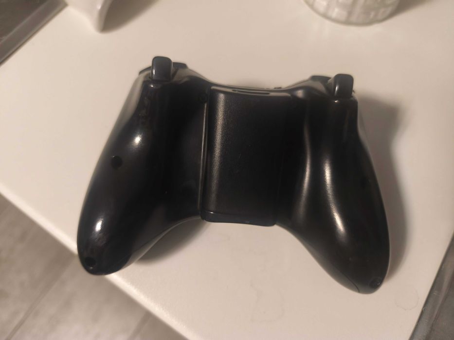 consola Xbox One S 500gb + controller wireless proveniență Anglia