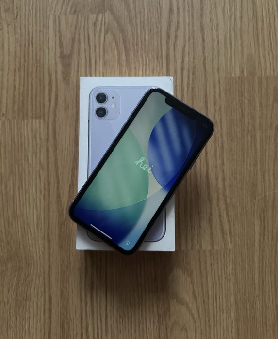 Продам iPhone 11