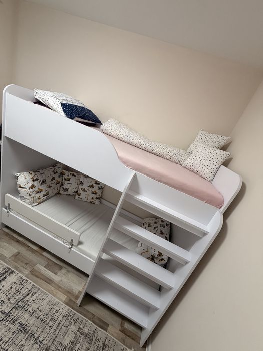 Двуетажно легло с двулицеви матраци 82/190