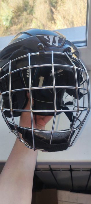 Шлем детский хокейный