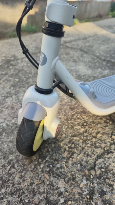 Детска електрическа тротинетка