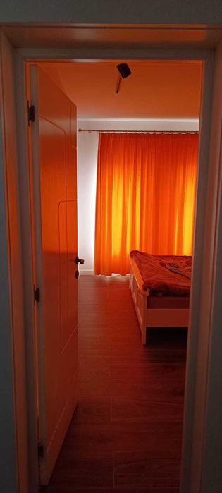 2 Apartamente la casa