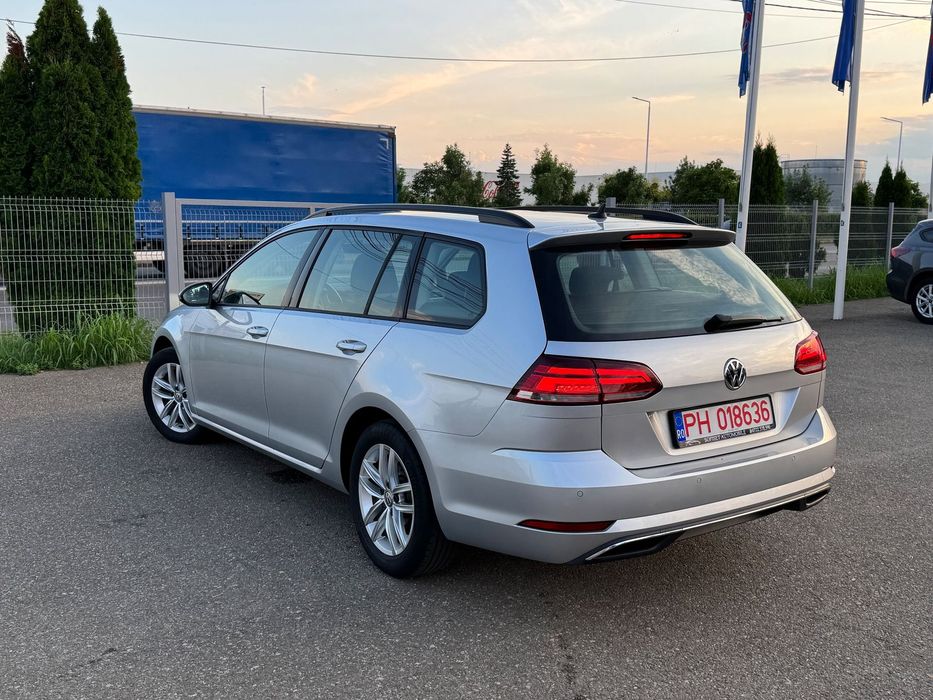 Volkswagen Golf 2.0 TDI SCR DSG Comfortline, An model 2020, import,150 CP diesel