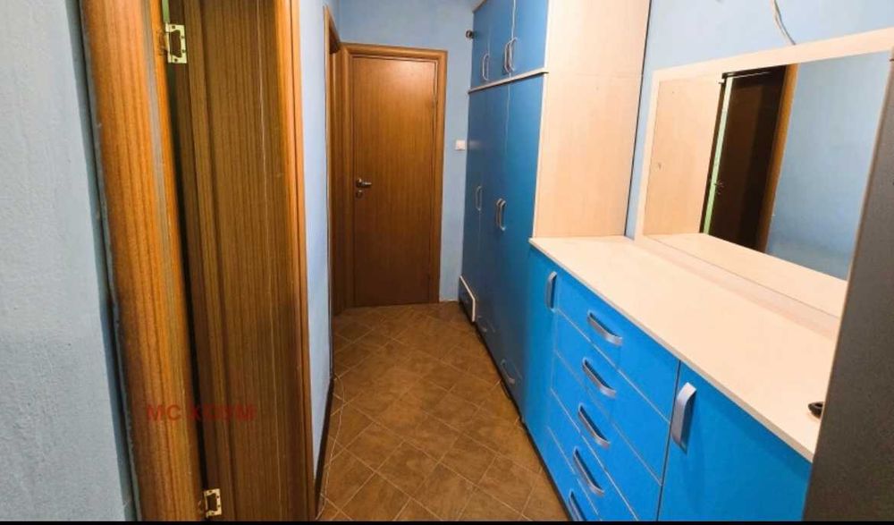 Продава се Тристаен апартамент в София, Център - 75 кв.м за 1972 €/кв.м - Снимка #3