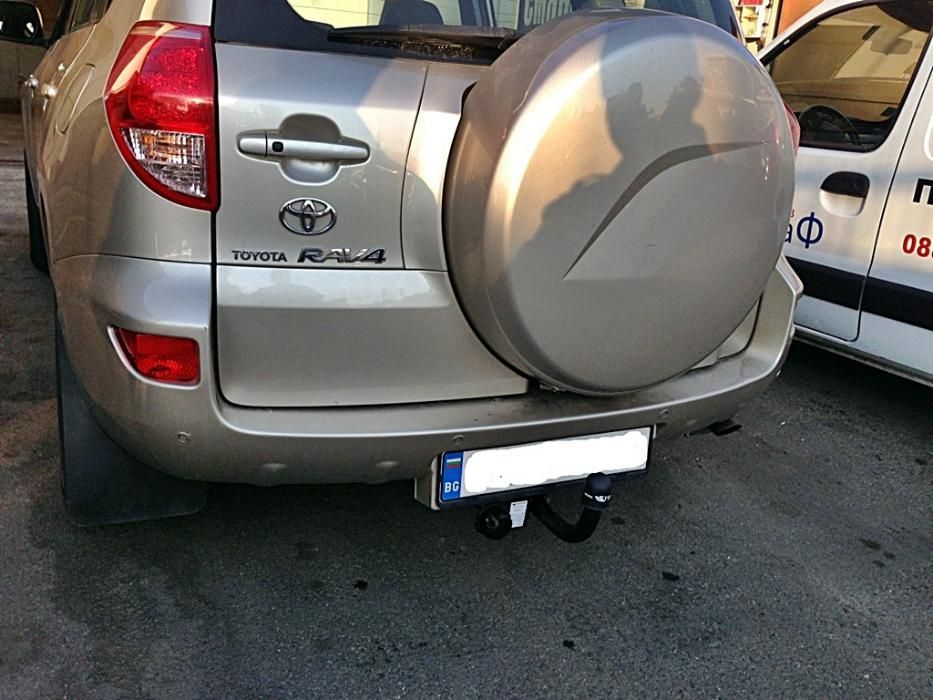 Нов теглич за Тойота Рав 4