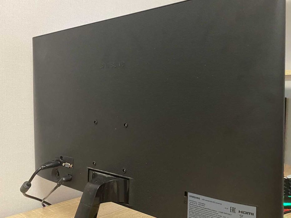 Монитор 23.5" SAMSUNG C24F390FHI, Black